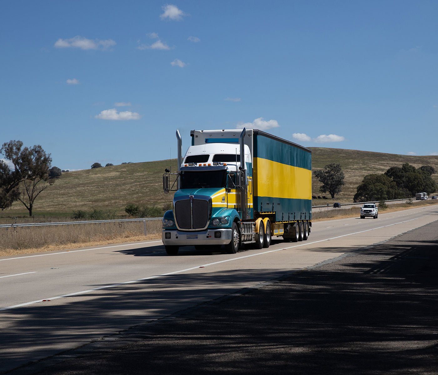 Back to caravan road safety basics with Ken from Truck Friendly - Caravan World Australia