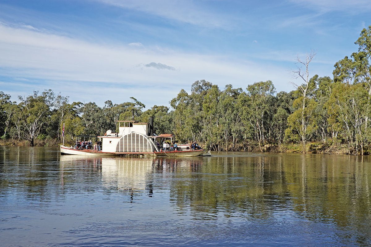 Journey along the Murray River in Echuca and Moama, Vic—NSW - Caravan World Australia