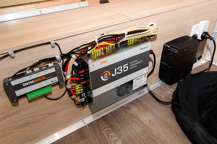 12V Guru: Upgrading to lithium batteries - Caravan World Australia