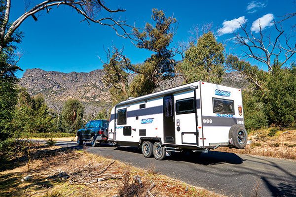 AL-KO's Best Aussie Vans 2017: Pacific Islander Club Lounge Review - Caravan World Australia