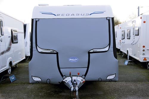 BAILEY UNICORN S2 VALENCIA CARAVAN REVIEW - Caravan World Australia