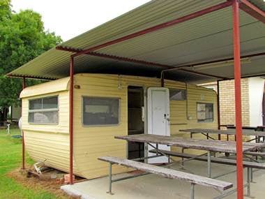 BLOG: 101 USES FOR AN OLD CARAVAN - Caravan World Australia