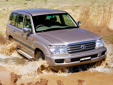 Buying Used: Toyota LandCruiser 100 Series - Caravan World Australia