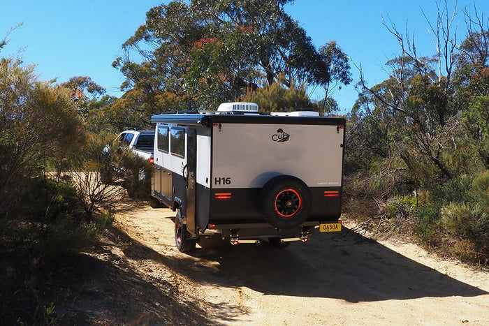 Caravan review: Cub Campers H16LE limited edition hybrid van - Caravan World Australia