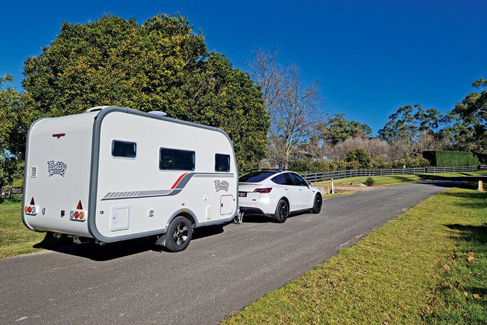 Caravan review: Fantasy Caravan Mystic 12 small couples van - Caravan World Australia