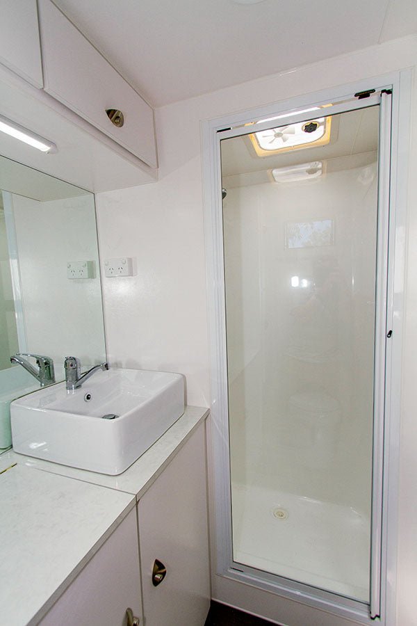 Colorado Summit Adventurer: Test - Caravan World Australia