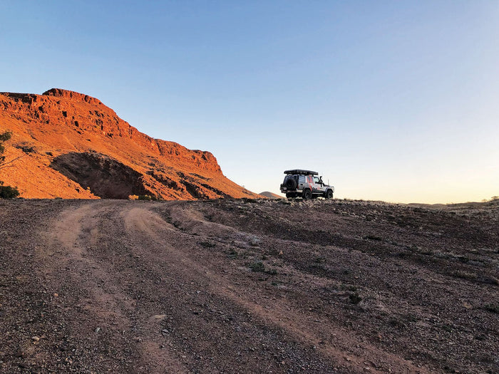 Crossing the Simpson Desert, central Australia - Caravan World Australia