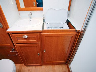 Crusader Caravans Inspiration - Caravan World Australia