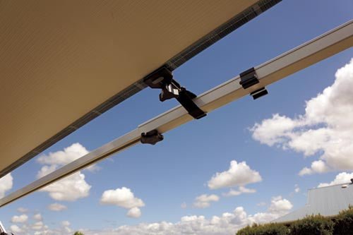 DOMETIC AWNING REVIEW - Caravan World Australia