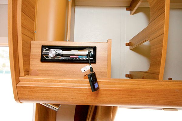 Elddis Avante: Review - Caravan World Australia