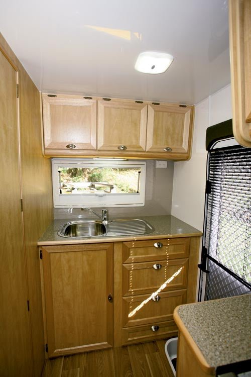 HAINES SEACHANGE 595QB ELITE OFFROAD REVIEW - Caravan World Australia