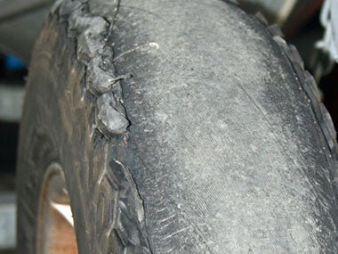 HOW TO AVOID TYRE TROUBLE - Caravan World Australia