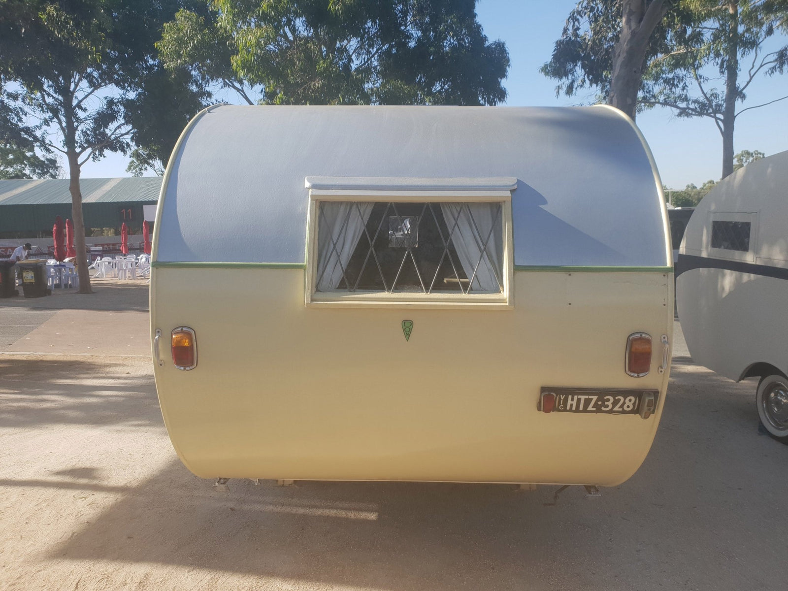 How to purchase an RV in the 1960s - Caravan World Australia