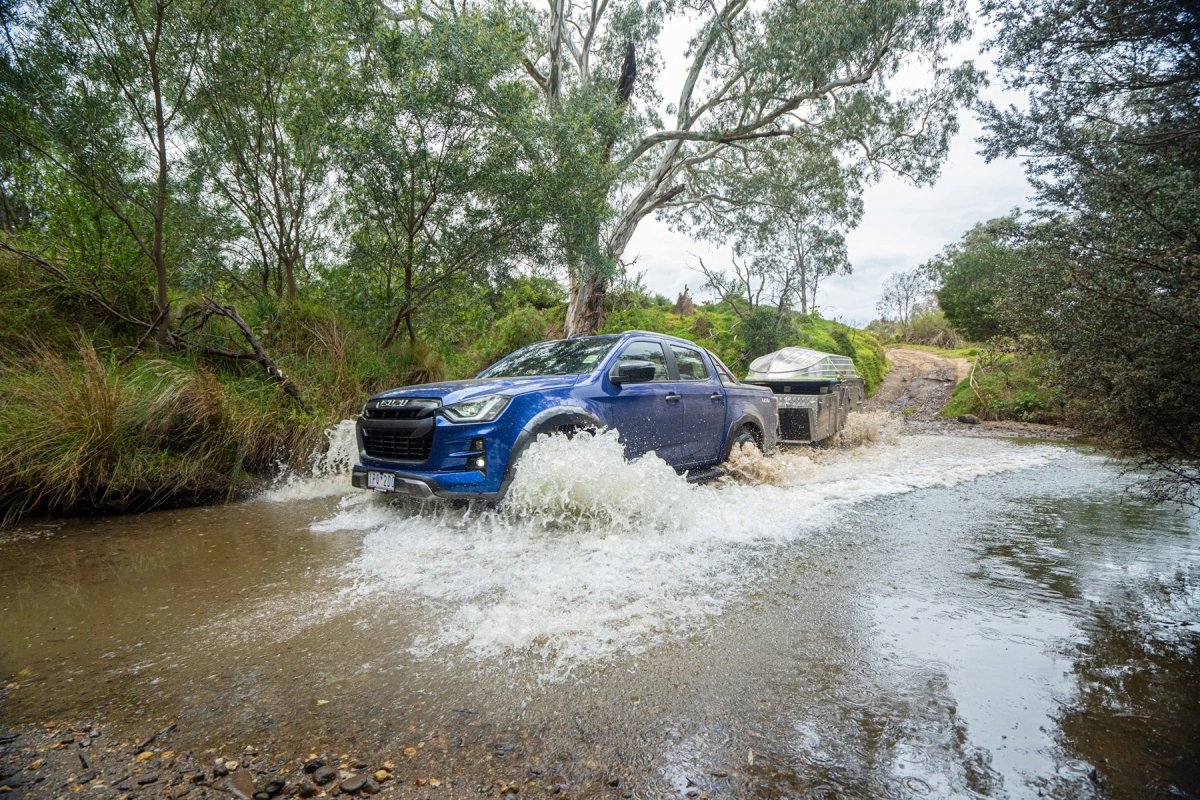 Isuzu D-Max - Caravan World Australia