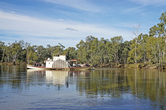 Journey along the Murray River in Echuca and Moama, Vic—NSW - Caravan World Australia