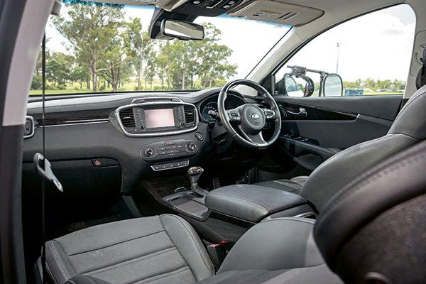 KIA SORENTO PLATNINUM CRDi: TOW TEST - Caravan World Australia