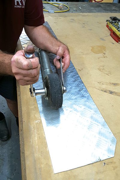 Maintaining a jockey wheel - Caravan World Australia