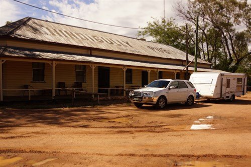 Nindigully Pub, QLD - Caravan World Australia