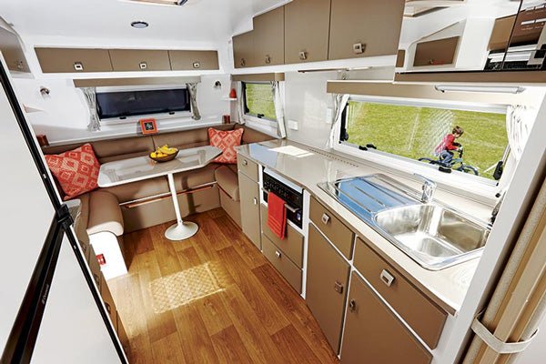 REGAL COMMANDER SLIDE-OUT: REVIEW - Caravan World Australia