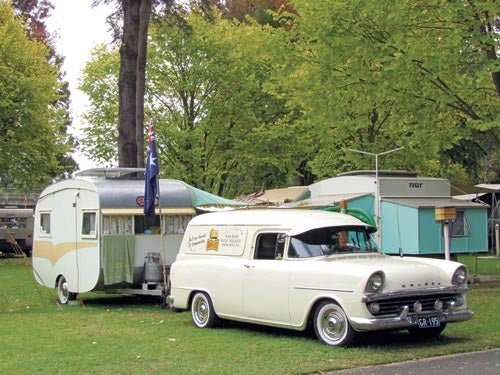 Retro 1956 Supalite Caravan - Caravan World Australia