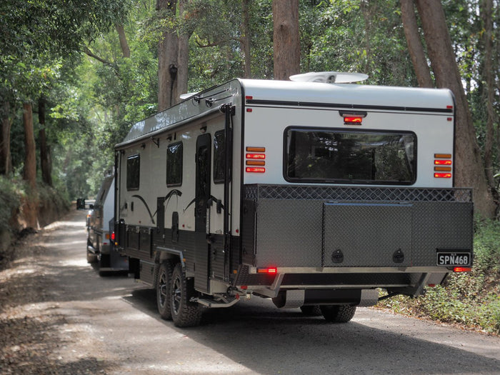 Review: Spinifex Nomadix Premier 25 - Caravan World Australia