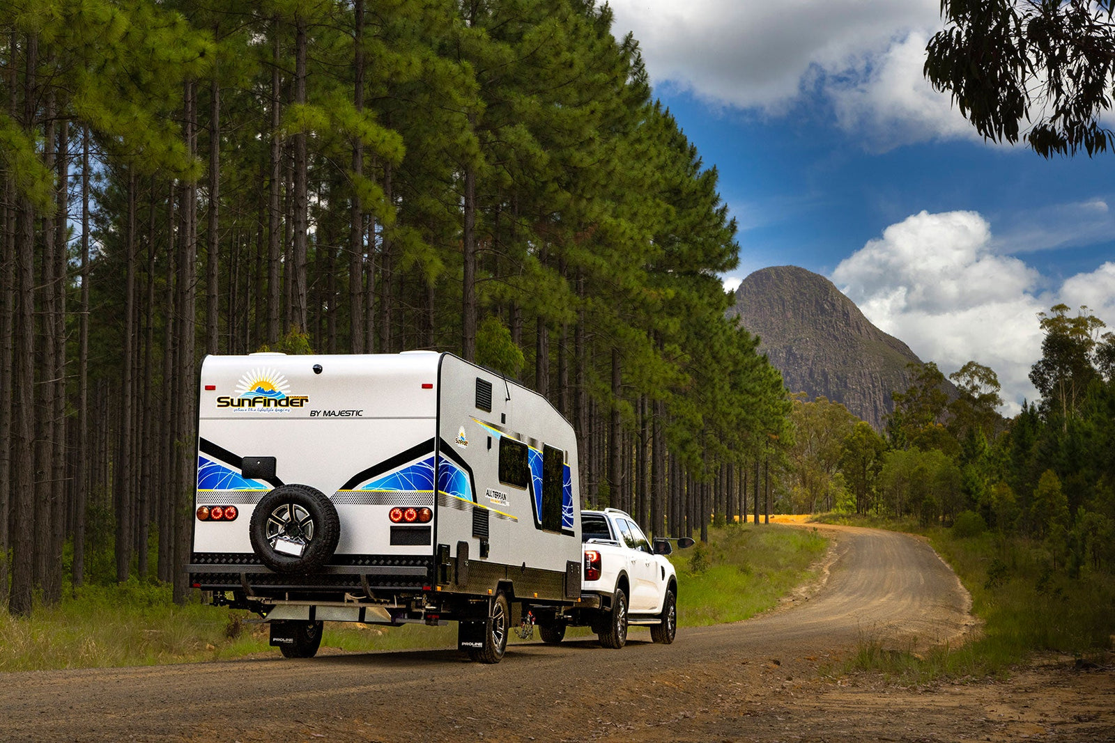 Review: Sunfinder All Terrain 18.6 - Caravan World Australia