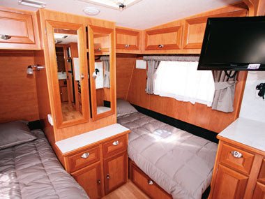 Royal Flair Caravans Aussiemate - Caravan World Australia