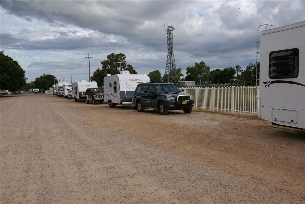 Saturday Spotlight: Happy Hour with Tony and Denyse - Caravan World Australia