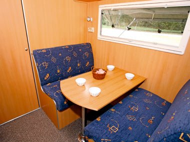 SLR CV1700 CROSSOVER REVIEW - Caravan World Australia