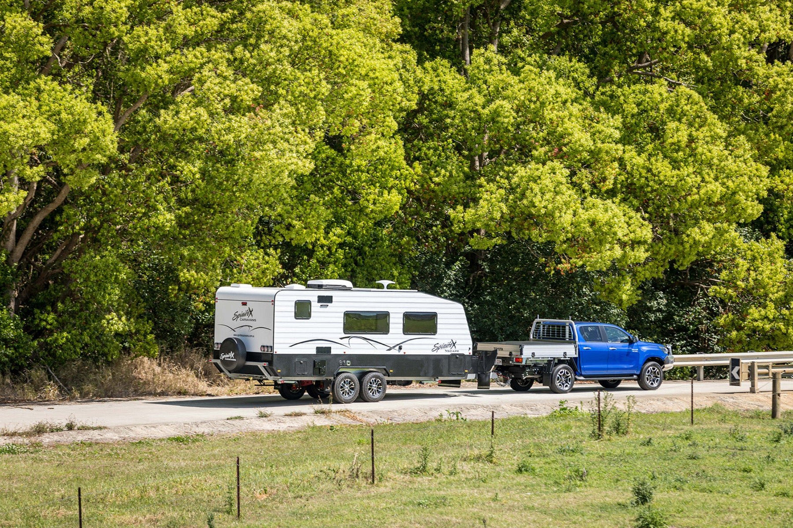 Spinifex Xscape 20ft 6in - Caravan World Australia