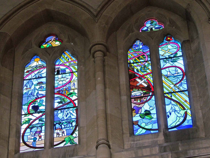 THE STAINED GLASS CARAVAN... IN A CHURCH WINDOW - Caravan World Australia