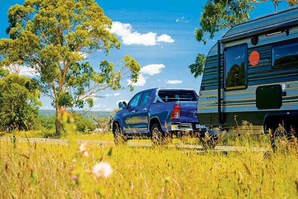 TOYOTA HILUX SR5 DUAL-CAB: TOW TEST - Caravan World Australia