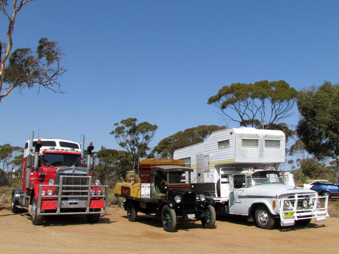 Vintage Caravans: Retro Slide-Ons On Highway One - Caravan World Australia