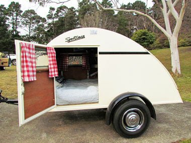 VINTAGE VANS: 1950S SPORTSMAN TEARDROP - Caravan World Australia