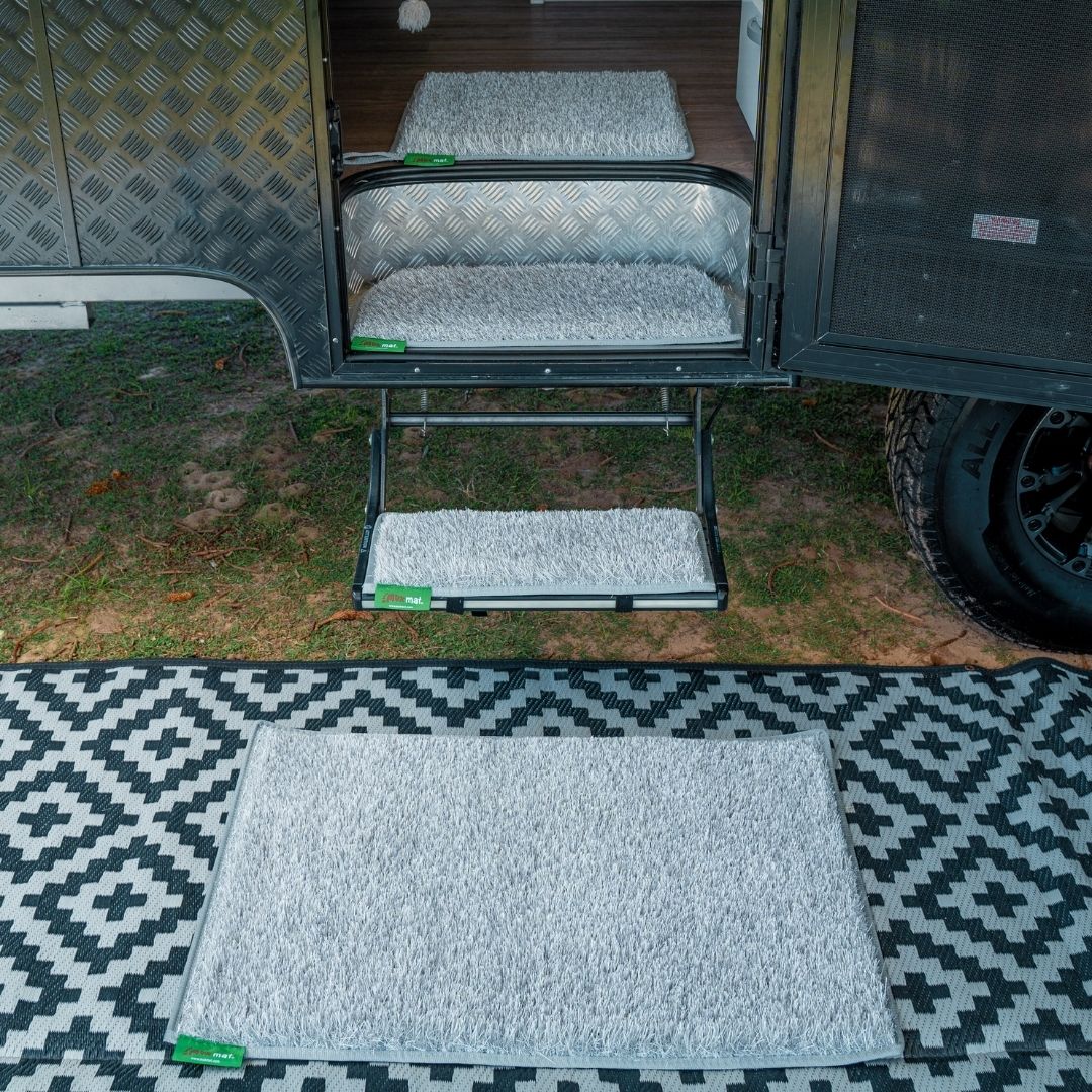 Muk Mat Medium Caravan Bundle in Light Grey