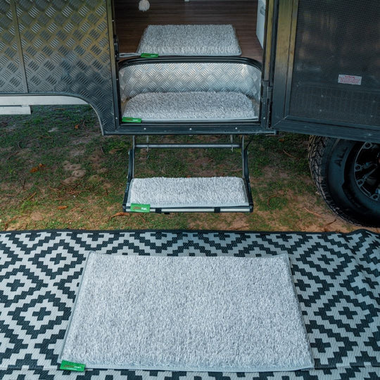 Muk Mat Medium Caravan Bundle in Light Grey