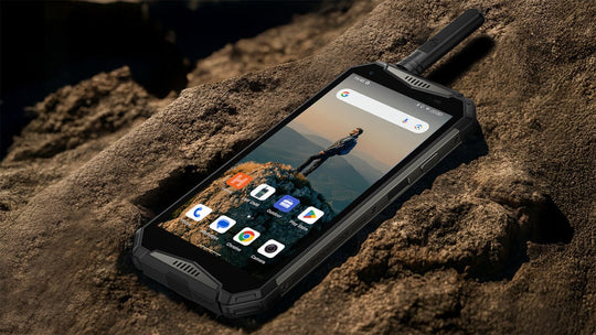 HX - Z6 Alpine 5.6 - Inch UHF DMR Smartphone Navigator Including Hema Nav - Alpine - HX-Z6 - Caravan World