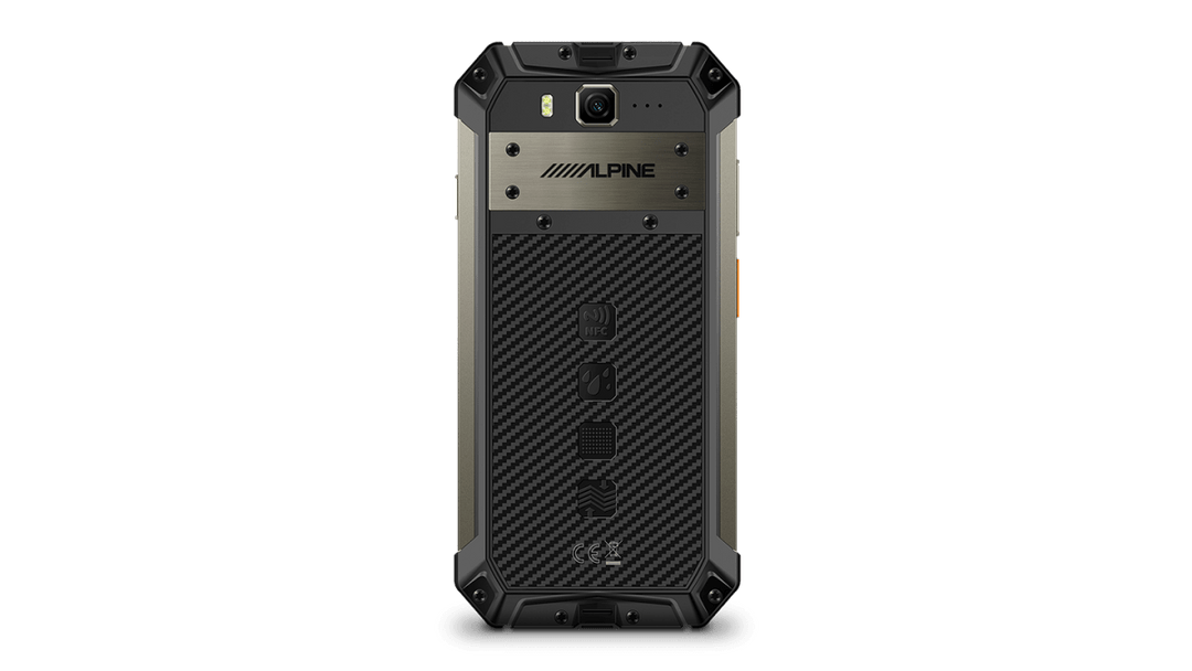 HX - Z6 Alpine 5.6 - Inch UHF DMR Smartphone Navigator Including Hema Nav - Alpine - HX-Z6 - Caravan World