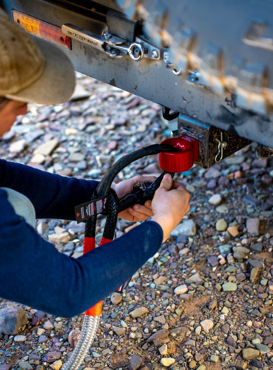 Saber Aluminium Recovery Hitch - Prismatic Red - Saber Offroad - SBR-RFRH3R - Caravan World